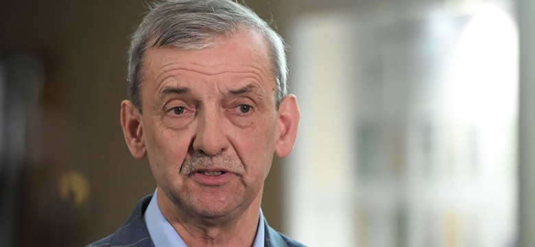ZNP apeluje o bezpłatny internet dla uczniów i nauczycieli pracujących zdalnie