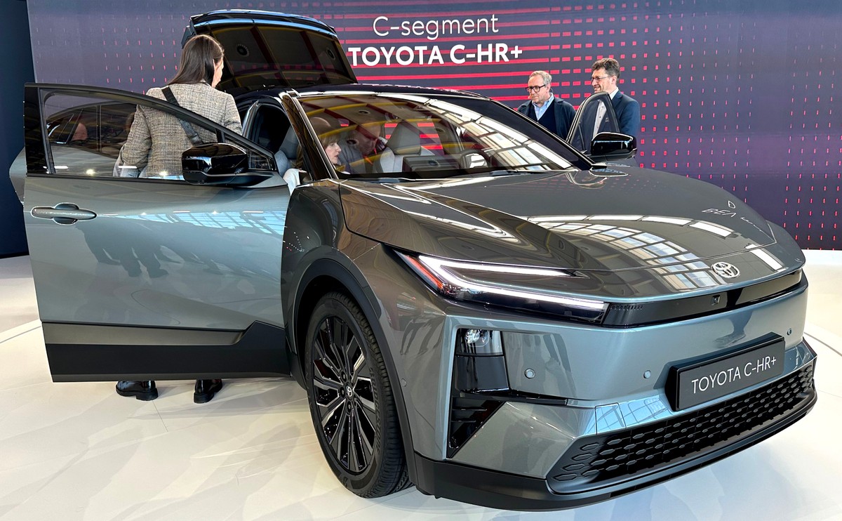 Nowa Toyota C-HR+ wjeżdża na rynek