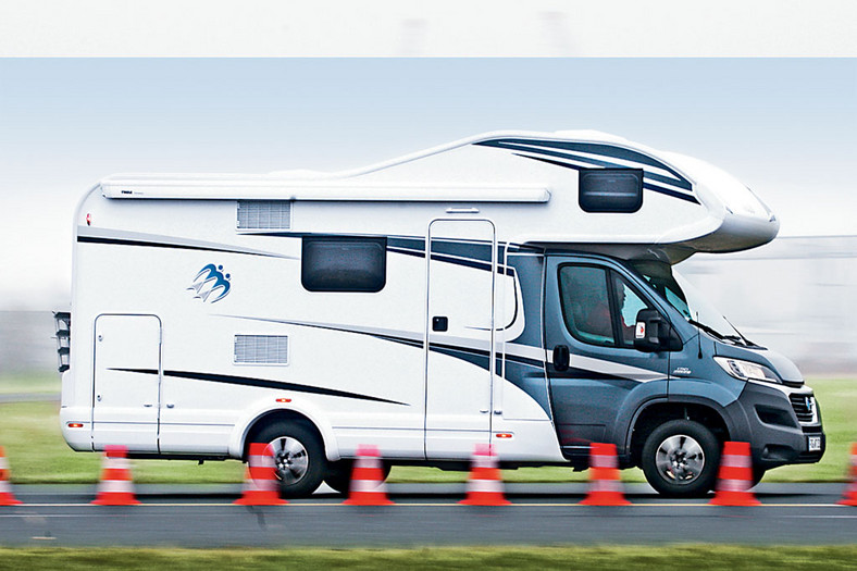 Knaus Sky Traveller 600 DKG - cena od 53 490 euro