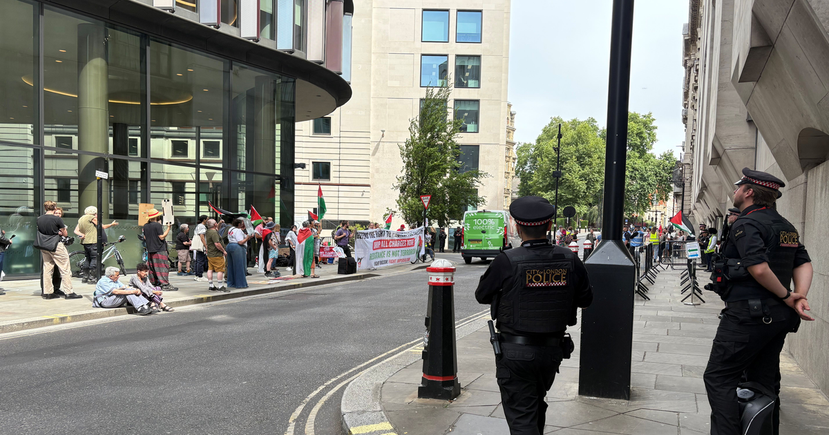 Student denies Hamas support charges at Old Bailey court