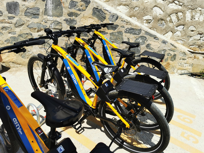 Astypalea: miejskie rowery elektryczne