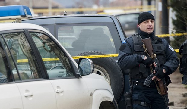 kosovo policija pokrivalica