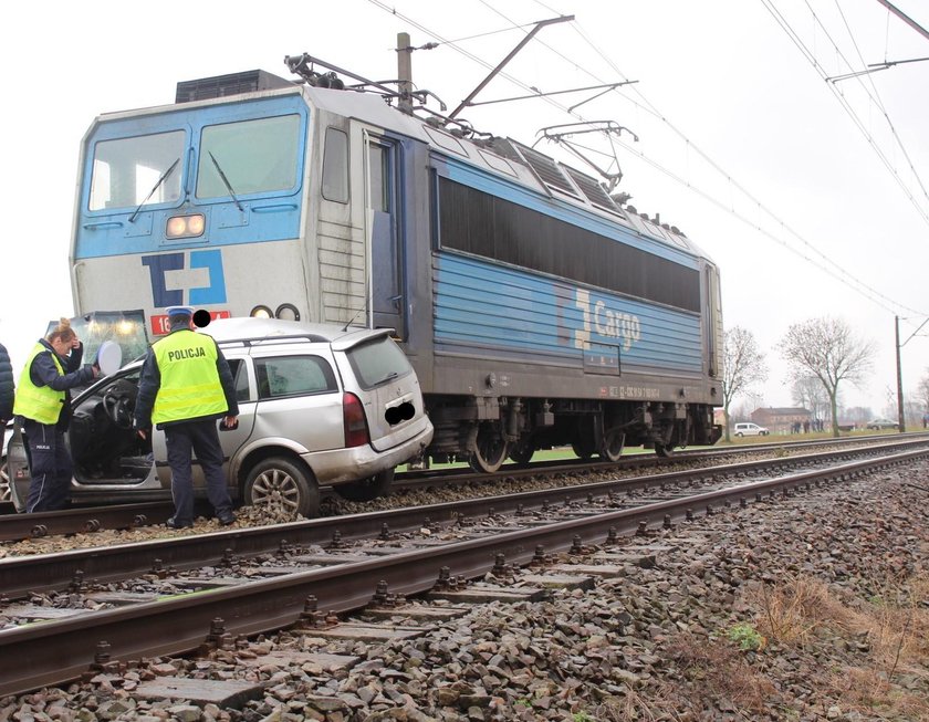 Wypadek na przejeździe kolejowym