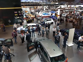 Salon Samochodowy Genewa 2017: Panie ministrze, zapraszamy na ziemię