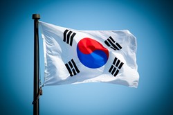 Korea Południowa: Li Miung Bak oskarżony o korupcję ułaskawiony