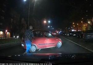 Automobil se samostalno udaljio sa parkinga na Južnom bulevaru