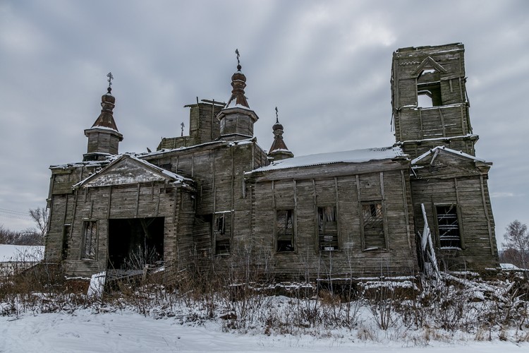 MAJESTATYCZNE. MISTYCZNE. OPUSZCZONE KOŚCIOŁY (22)