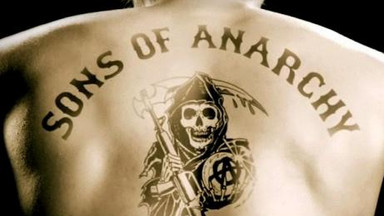 "Sons of Anarchy" - piwo, tatuaże i niechlujny styl bycia