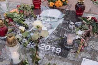 Jest wyrok dla firmy ochraniającej finał WOŚP, na którym został zamordowany Paweł Adamowicz