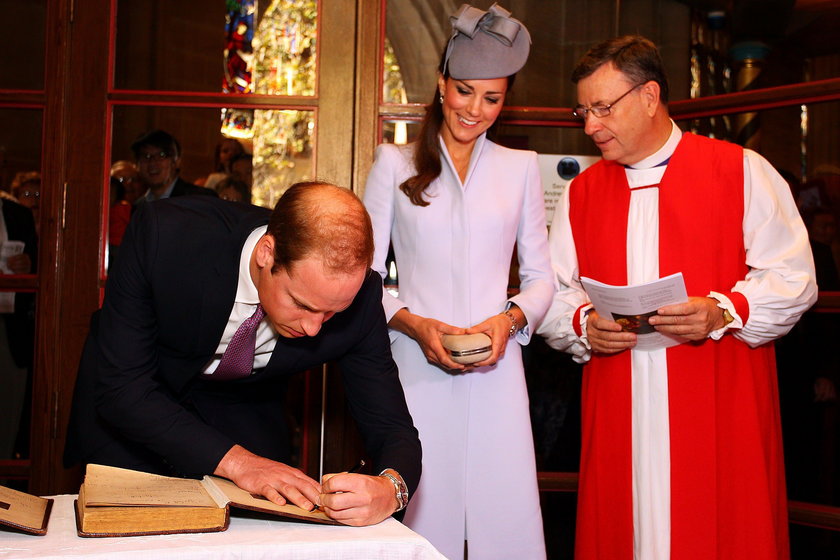 Księżna Kate w płaszczu  Alexander McQueen