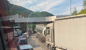 Gužve na granici između Srbije i Crne Gore