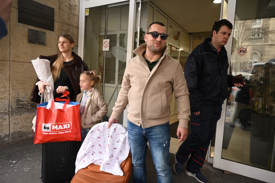 Deni Boneštaj sa suprugom i decom 