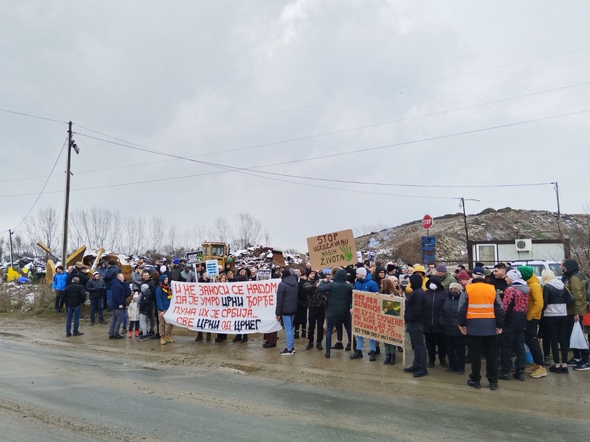 Zbog nesnosnih uslova, građani iz okoline Valjevske deponije već su jednom organizovali njenju blokadu
