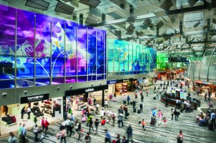 Kino, basen, darmowa wycieczka po mieście - zobacz, co znajdziesz na najlepszym lotnisku świata