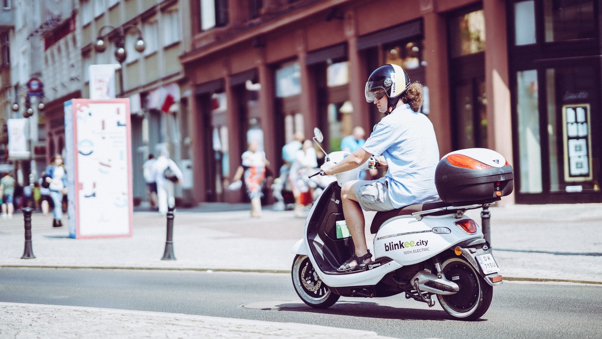 Wrocław: wypożyczalnia skuterów elektrycznych zwiększa flotę