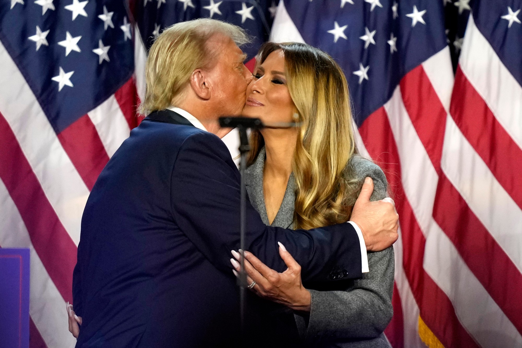 Donald Trump počas volebnej noci v americkom West Palm Beach 5. novembra 2024.