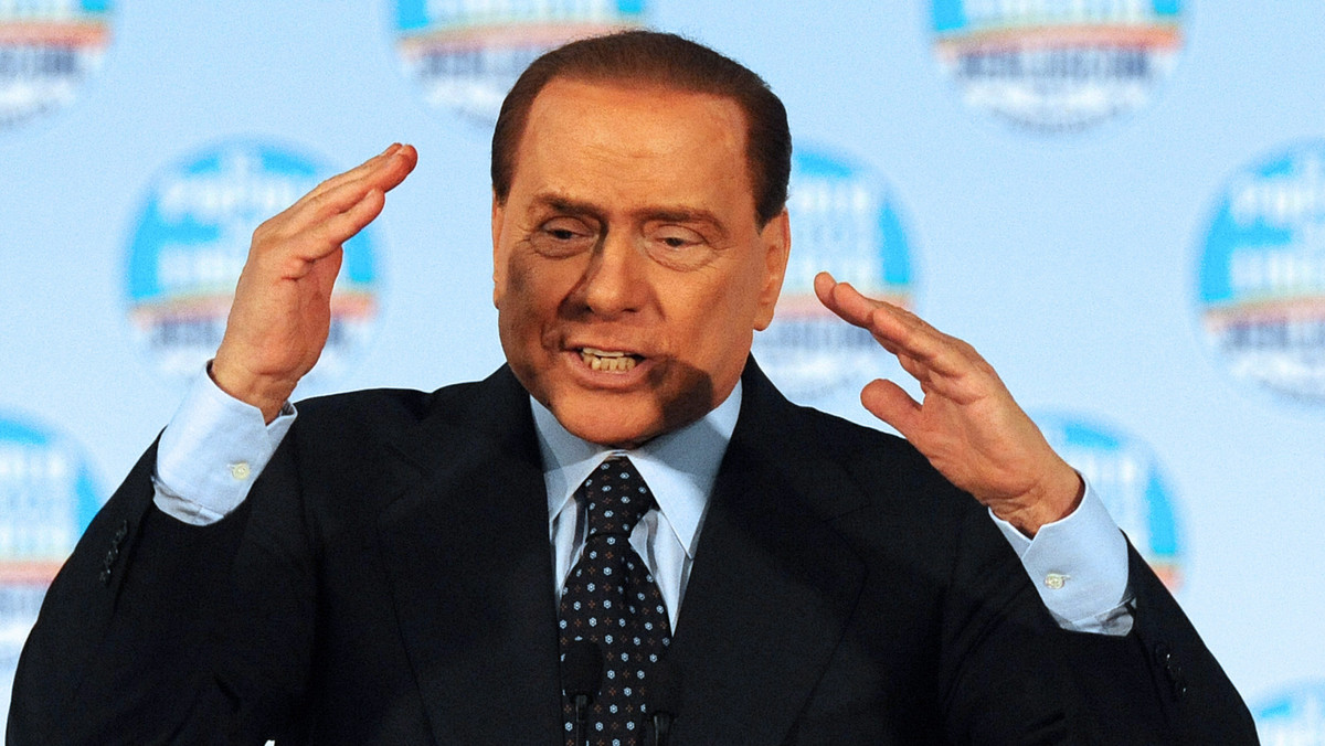 "No Berlusconi Day" - to hasło manifestacji przeciwników premiera Włoch, odbywającej się w sobotę w Rzymie, a zwołanej przez obywatelski ruch Fioletowych (Popolo Viola), który zawiązał się w internecie. Demonstranci domagają się dymisji szefa rządu.