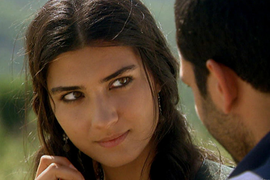 Ona je NAJLEPŠA I NAJSKANDALOZNIJA TURKINJA: Zatrudnela sa OŽENJENIM, a kad se porodila 3 muškarca bila potencijalni očevi?