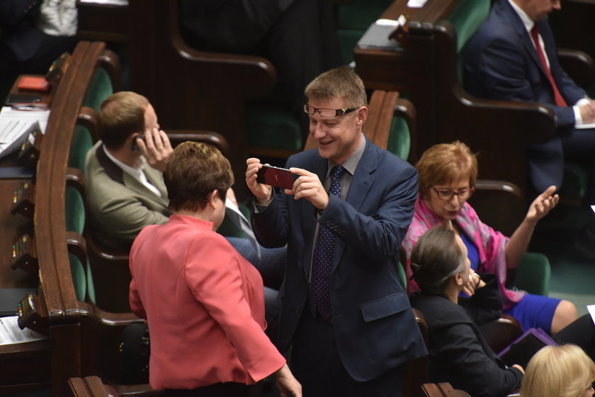 Ostatni dzień posłów tej kadencji w Sejmie 2011-2015