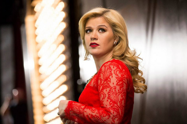 Kelly Clarkson kawałek po kawałku zapowiada wielką premierę