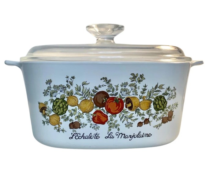 Za kaserolu američkog brenda CorningWare iz sedamdesetih traži se nekoliko hiljada dolara