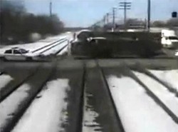 To nie symulator. Tak uderza pociąg