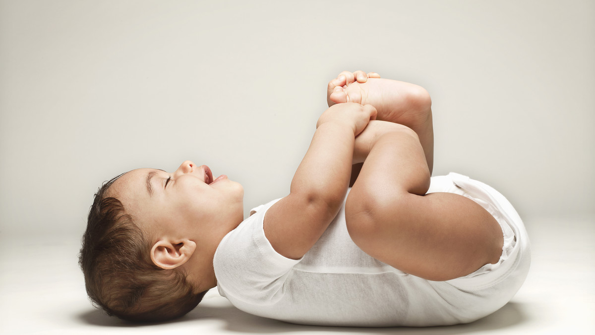 Etapy rozwoju niemowlaka – skoki rozwojowe, jakie zmiany podczas kolejnych miesięcy życia