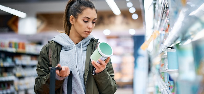 Co zdrowsze: kefir czy maślanka? Jeden napój jest wskazany przy diecie