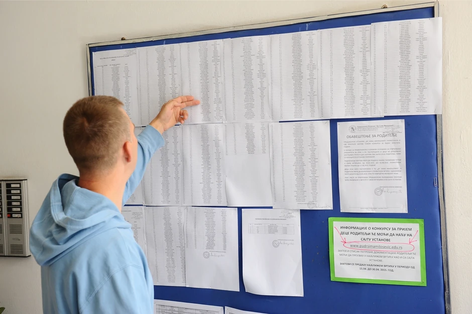 Čekanje do objavljivanje listi primljene dece