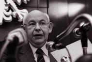 Jerzy Urban, rzecznik rządu, podczas konferencji prasowej, Warszawa, 1981 r.