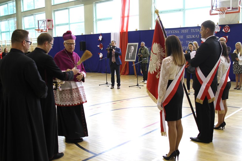 Szkoła im. Lecha Kaczyńskiego w Chłopicach