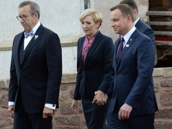 Gołąbeczki! Niestandardowe zachowanie Dudów podczas wizyty w Niemczech. FOTO