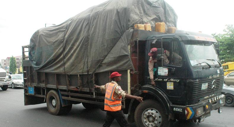 ___6583455___https:______static.pulse.com.gh___webservice___escenic___binary___6583455___2017___4___26___10___PIC.13.+FRSC+APPREHENDS+DRIVER+IN+LAGOS