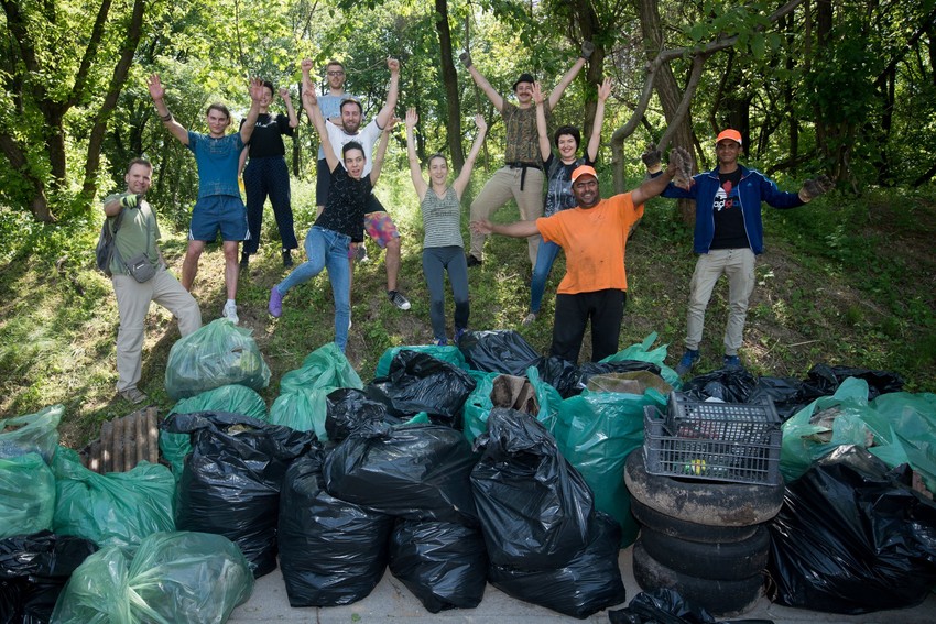 Priključili se i stranci