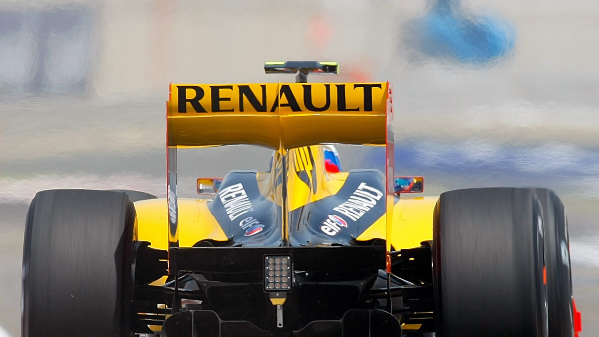 Gerard Lopez, który przed rozpoczęciem obecnego sezonu Formuły 1 zainwestował w team Renault, pozwolił sobie na pierwsze podsumowania. Właściciel spółki Genii Capital przyznał, że udział w rywalizacji najszybszych kierowców świata kosztuje więcej niż przewidywał.