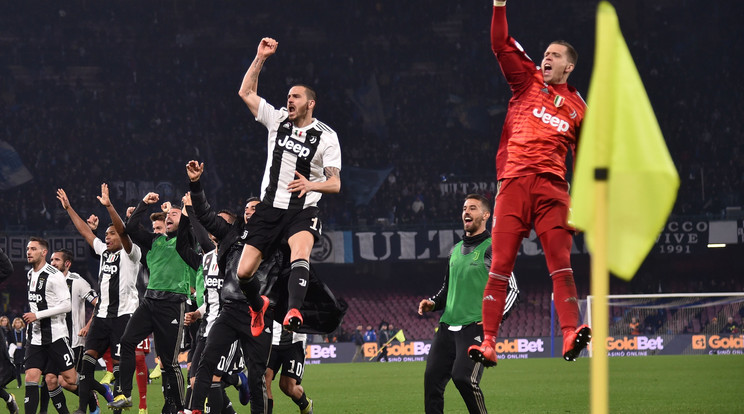 Az olasz élvonalban listavezető Juventus 
2-1-re győzött 
a második Napoli otthonában, így már 16 pont az előnye/Fotó:GettyImages