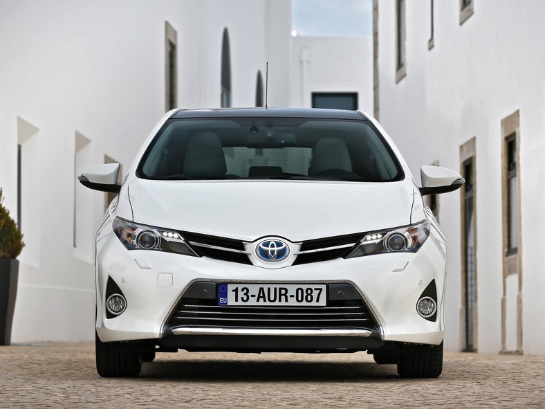 Toyota Auris Hybrid