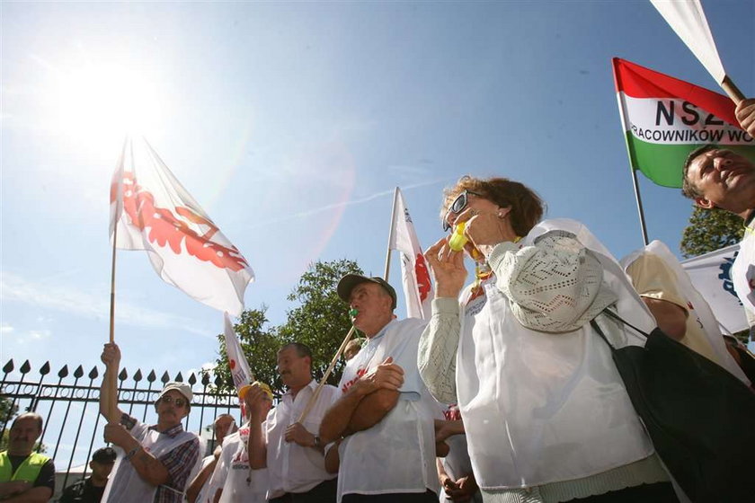 Stoczniowcy najechali na Warszawę