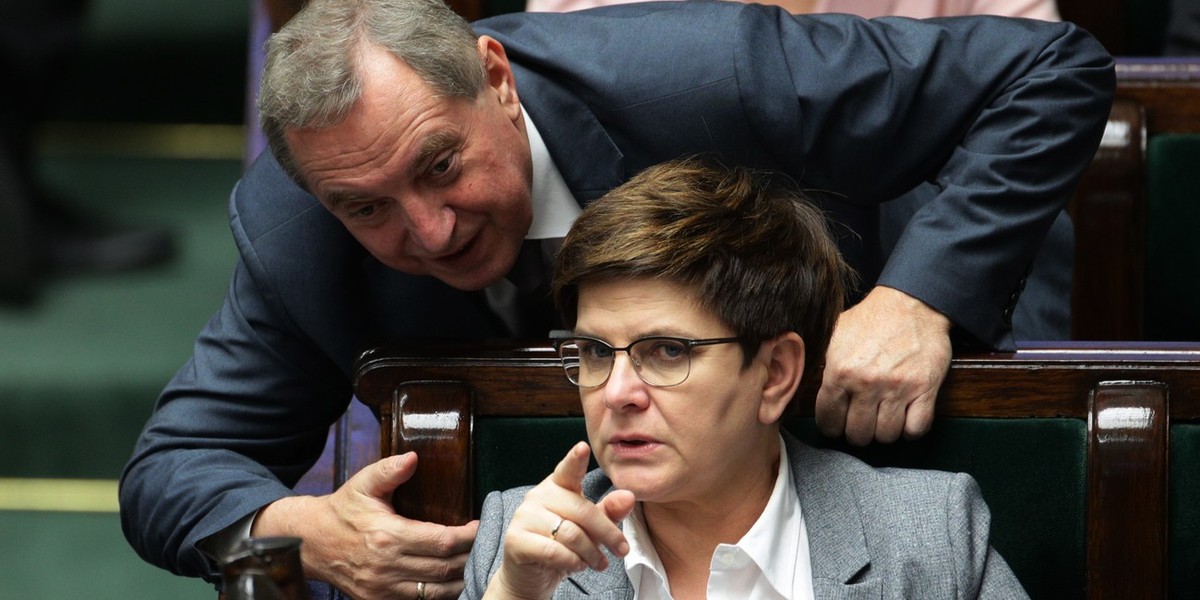 Henryk Kowalczyk, szef Komitetu Stałego Rady Ministrów, z premier Beatą Szydło