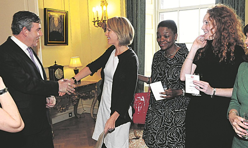 Veze: Bruk je bila bliska i sa prethodnim premijerom Gordonom Braunom, a zatim se glatko povezala i sa aktuelnim šefom vlade Dejvidom Kameronom.