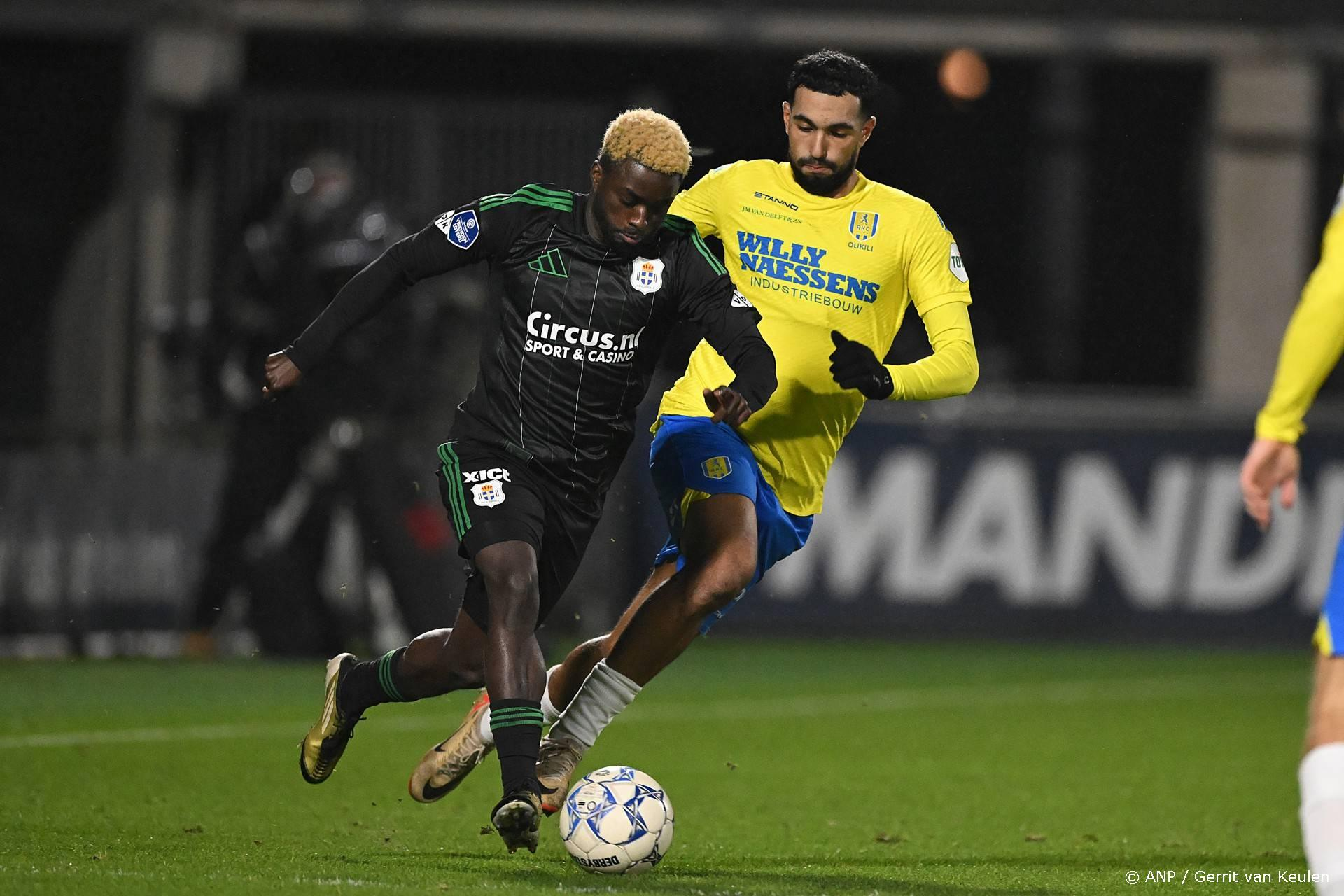 Maanden buiten de selectie: PEC Zwolle ontbindt het contract van Braydon Manu