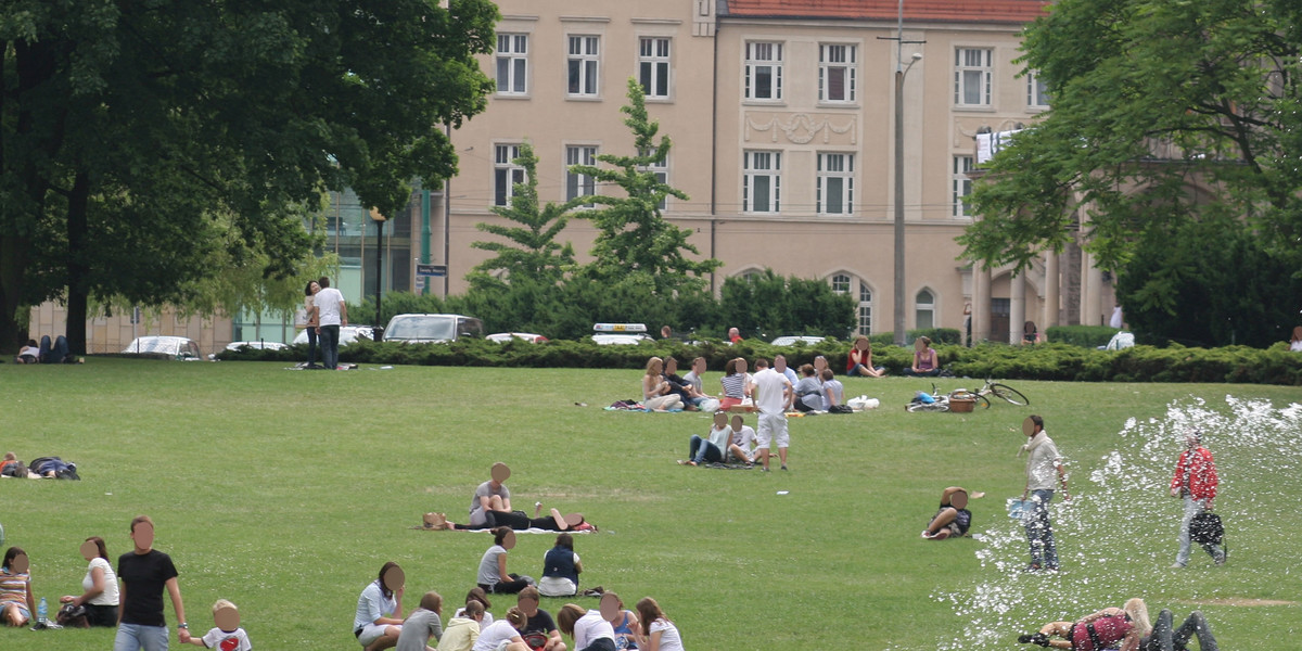 Pedofil robił zdjęcia w parku?!