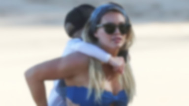 Hilary Duff z synkiem na plaży. Uwagę zwraca jednak coś zupełnie innego...