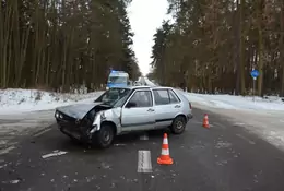 Kierowca starego Golfa spowodował wypadek. W alkomacie zabrakło skali