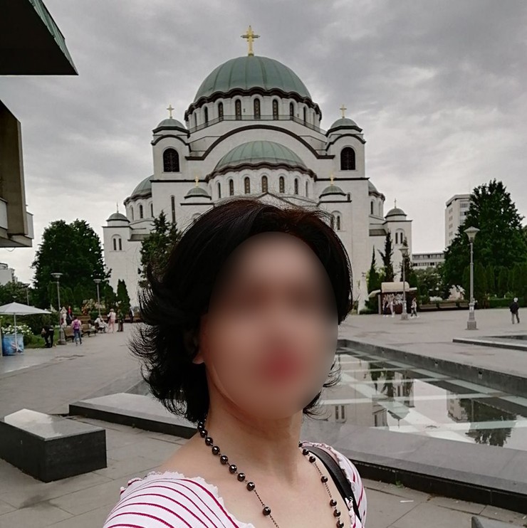 Jasmina L. BLUR drustvene mreze