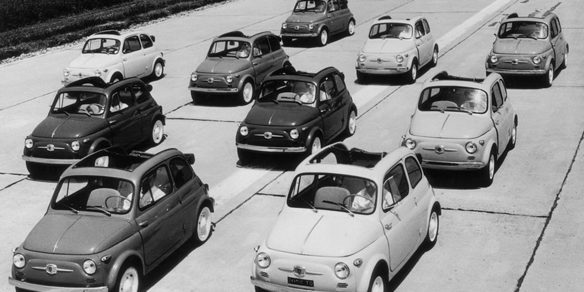 Fiat 500 kosztował niewiele więcej niż skuter, a oferował znacznie więcej możliwości