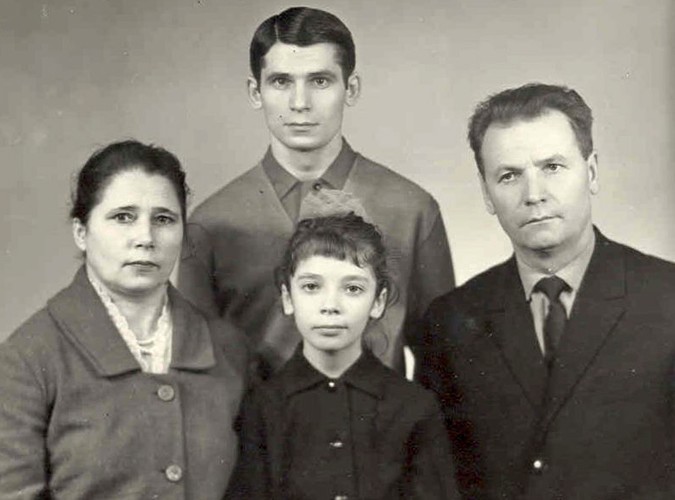 Nelly Rokita: 'Klapsy obrywał mój brat za to, że źle się uczył. Ja o mało co raz nie dostałam porządnego klapsa'