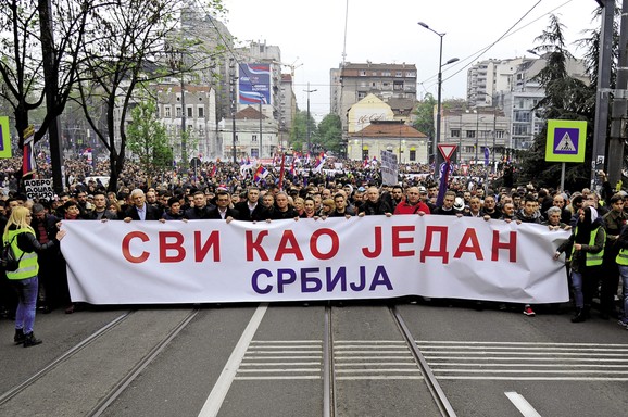 Veliki protest opozicije 13. aprila