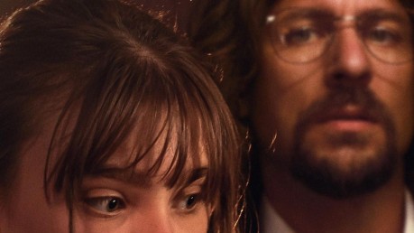 Film Zbormajster aj vo svojich promo fotografiách avizoval, že film je inšpirovaný skutočnými udalosťami 