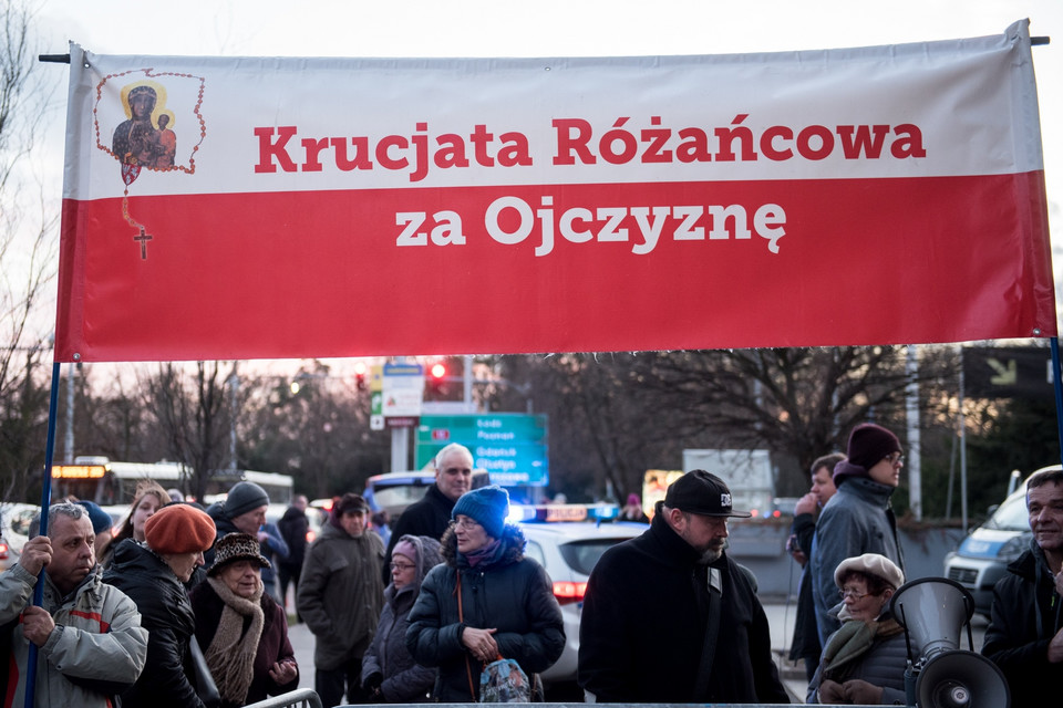 Protest przeciwko wystawie Mariny Abramović w Toruniu